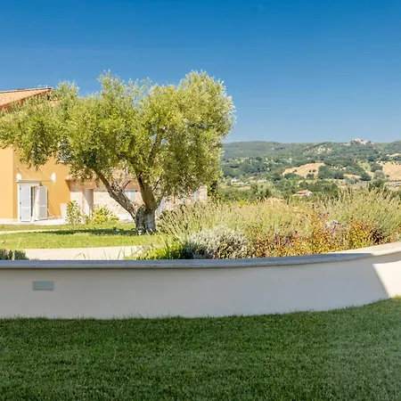 Tenuta Fogliani & Natural * נארני